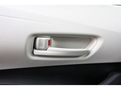 Used 2025 Toyota Corolla LE image 24