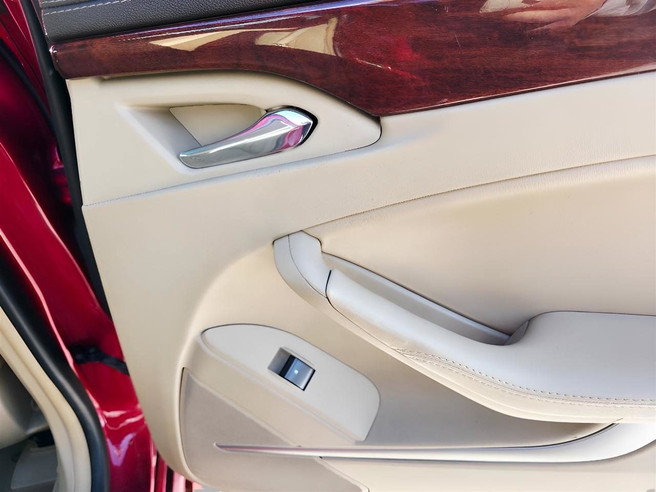 Used 2012 Cadillac CTS Luxury AWD/4WD image 23