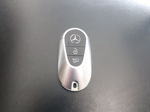 New 2026 Mercedes-Benz GLC 300 image 23