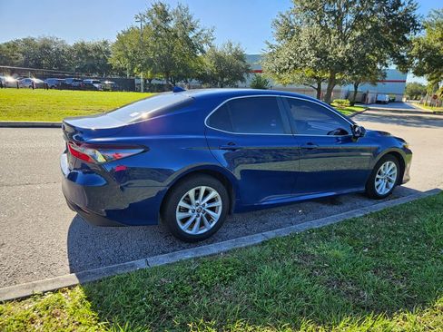 Used 2023 Toyota Camry LE image 5
