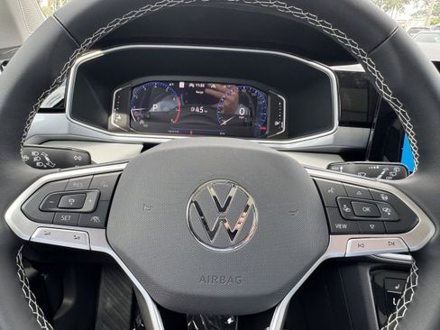 New 2025 Volkswagen Taos SEL image 30