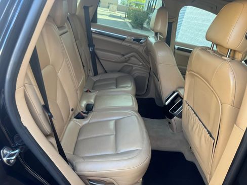 Used 2015 Porsche Cayenne Diesel image 18