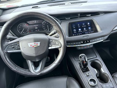 Certified 2023 Cadillac XT4 Sport w/ Cold Weather Package image 18