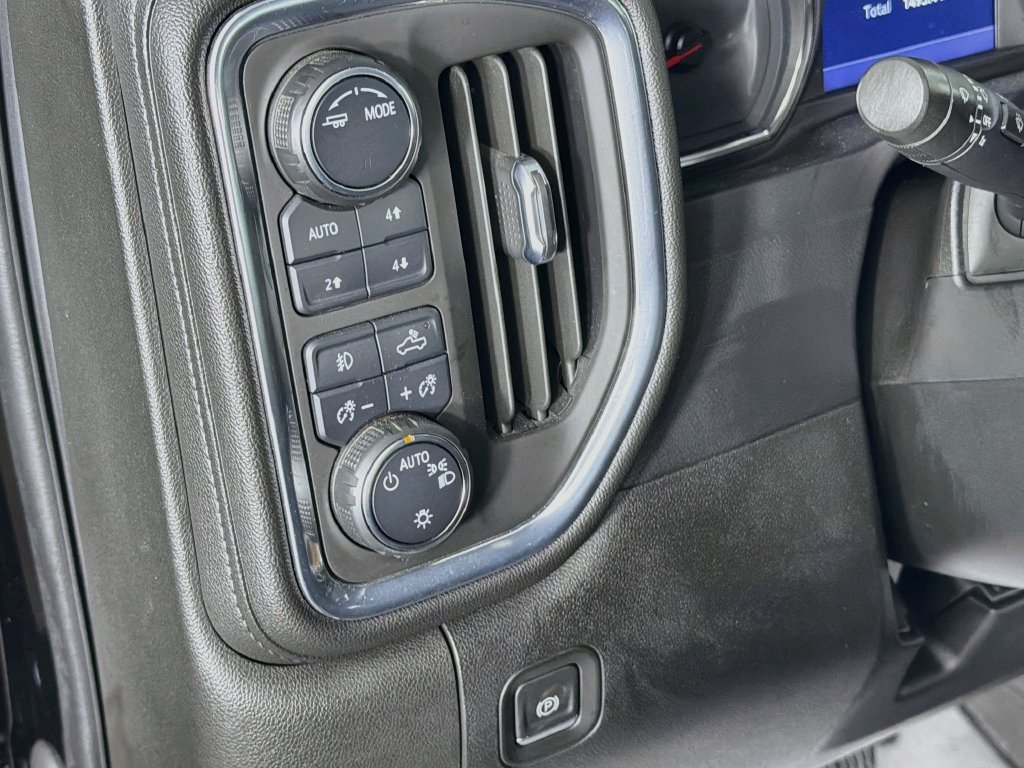 Used 2021 Chevrolet Silverado 1500 LT Trail Boss w/ Bed Protection Package AWD/4WD image 10