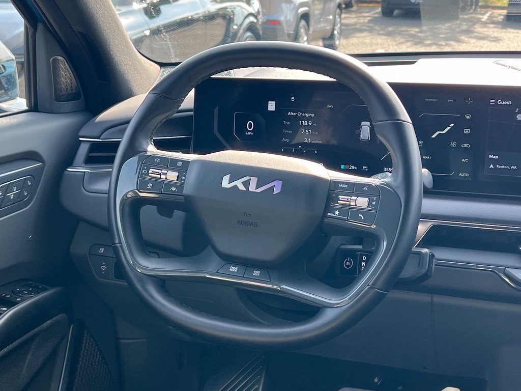 Certified 2024 Kia EV9 GT-Line AWD/4WD image 13