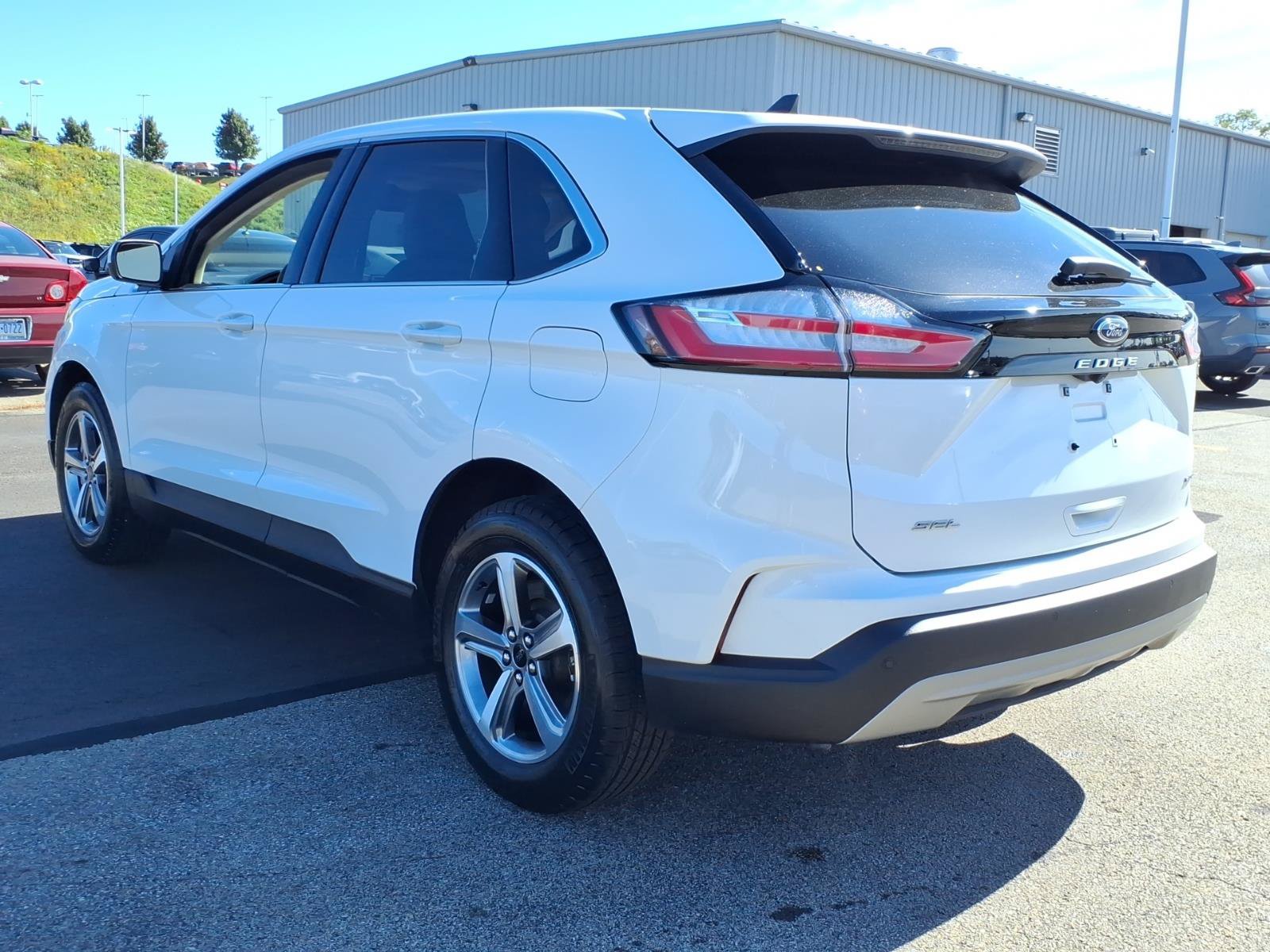 Certified 2024 Ford Edge SEL w/ Convenience Package AWD/4WD image 4