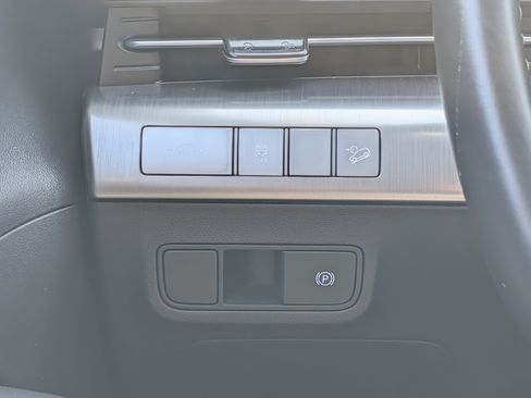 Used 2024 Hyundai Kona SEL FWD image 26