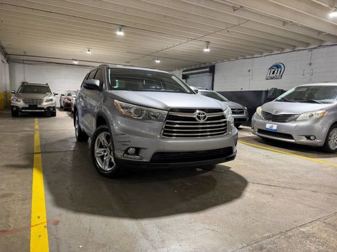 Used 2015 Toyota Highlander Limited AWD/4WD image 6