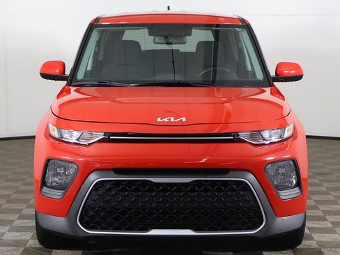 Used 2022 Kia Soul LX image 8