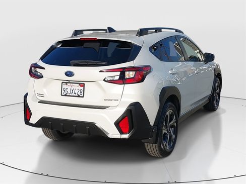 Used 2024 Subaru Crosstrek 2.0i Premium image 7