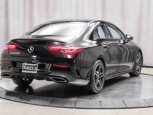 Certified 2022 Mercedes-Benz CLA 250 image 4