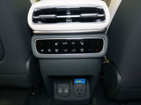 New 2026 Genesis GV80 3.5T e-SC image 25