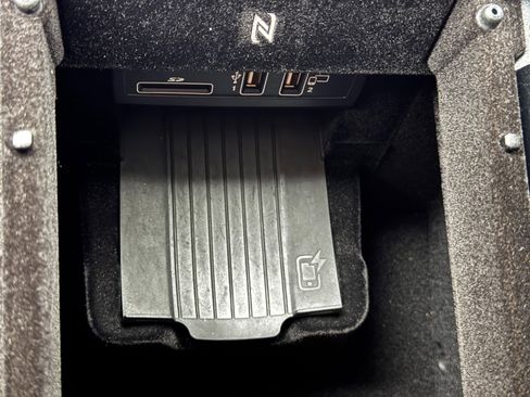 Used 2018 Mercedes-Benz S 560 Sedan image 33