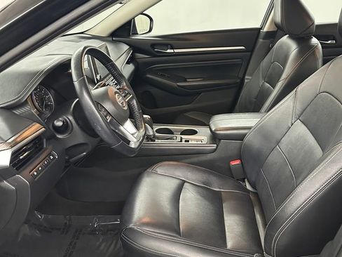 Used 2019 Nissan Altima 2.5 Platinum AWD/4WD image 11