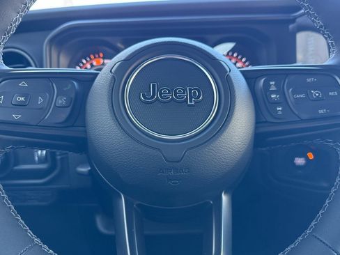 New 2026 Jeep Wrangler Unlimited Rubicon AWD/4WD image 23