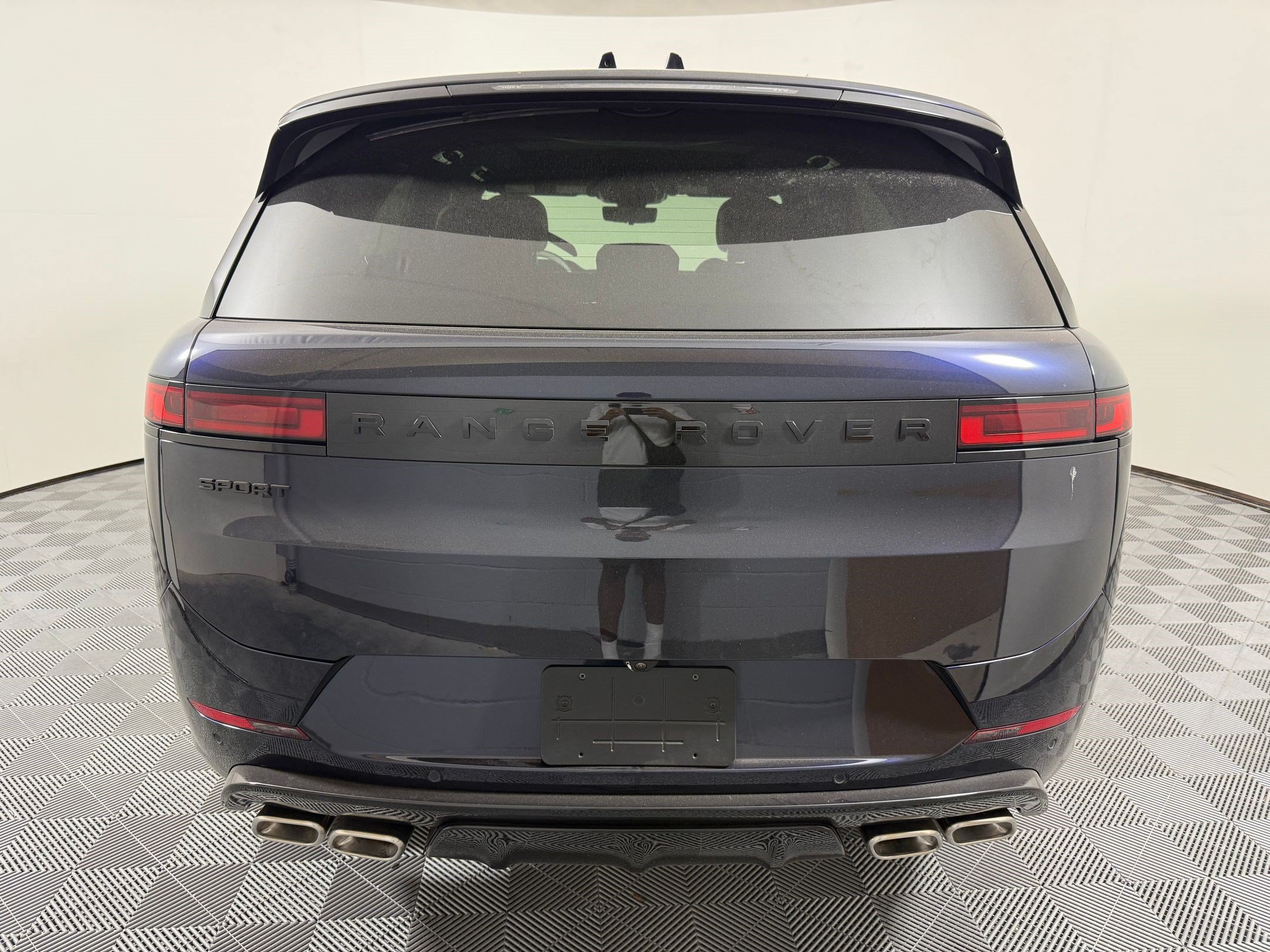 New 2026 Land Rover Range Rover Sport Dynamic SE AWD/4WD image 10
