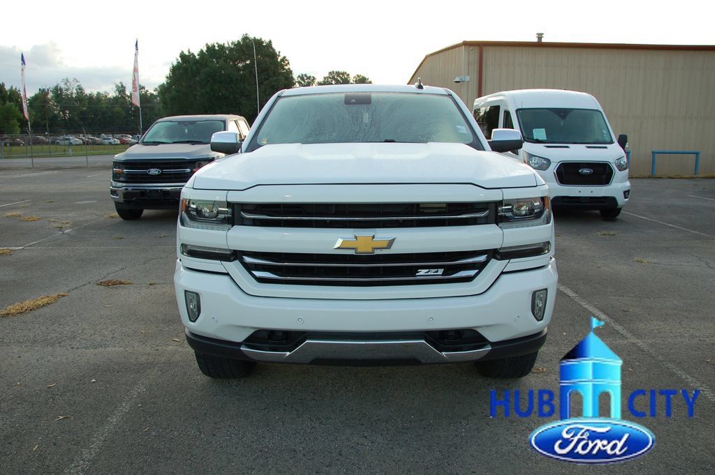 Used 2018 Chevrolet Silverado 1500 LTZ Z71 w/ LTZ Plus Package AWD/4WD image 8