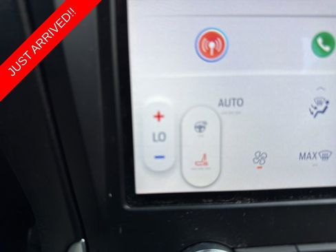 Used 2024 Ford Edge Titanium image 20