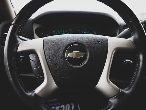 Used 2009 Chevrolet Silverado 1500 LT w/ Power Pack Plus image 14