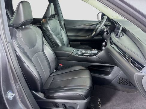 Used 2023 INFINITI QX60 Luxe w/ Performance Audio Package FWD image 31