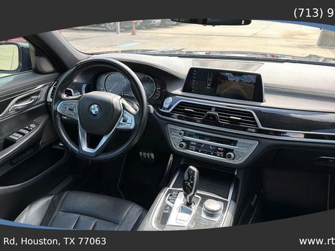 Used 2018 BMW 740i RWD image 37