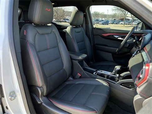 Used 2024 Chevrolet TrailBlazer RS w/ Convenience Package image 30