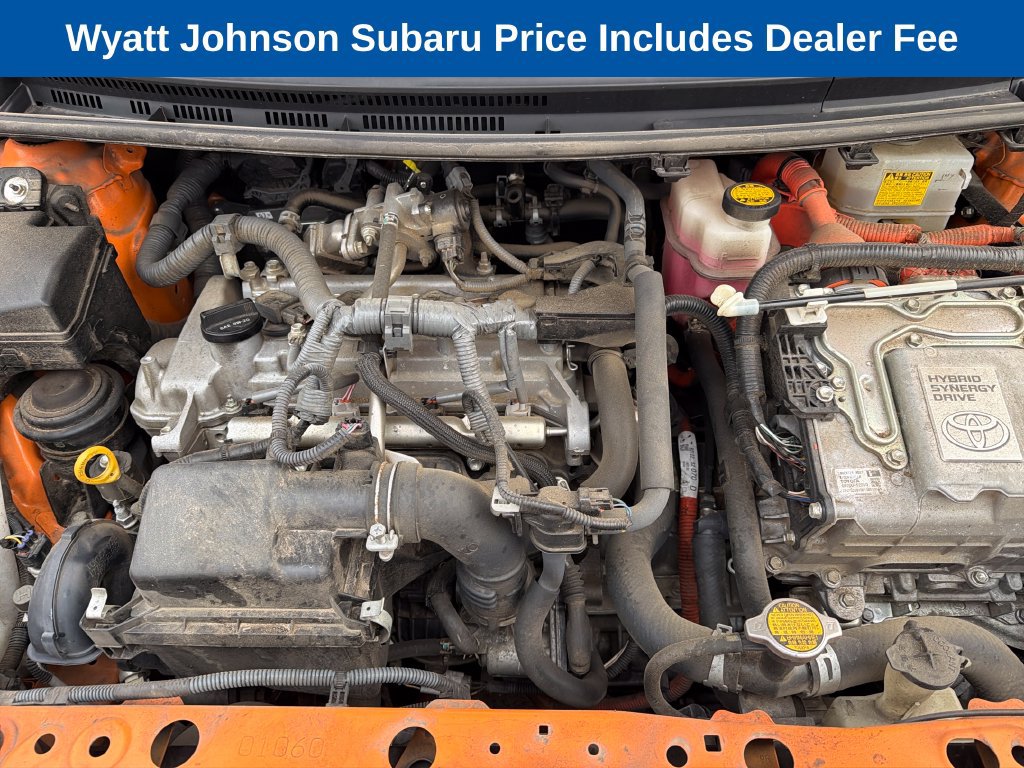 Used 2015 Toyota Prius C Two w/ Preferred Accessory Package FWD image 15