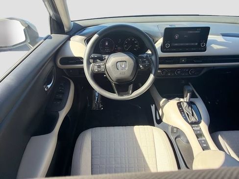 Used 2024 Honda HR-V LX image 20