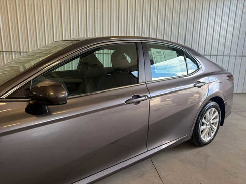 Used 2024 Toyota Camry LE AWD/4WD image 7