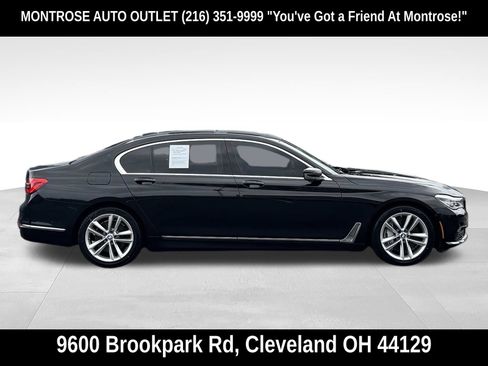 Used 2016 BMW 750i xDrive AWD/4WD image 3