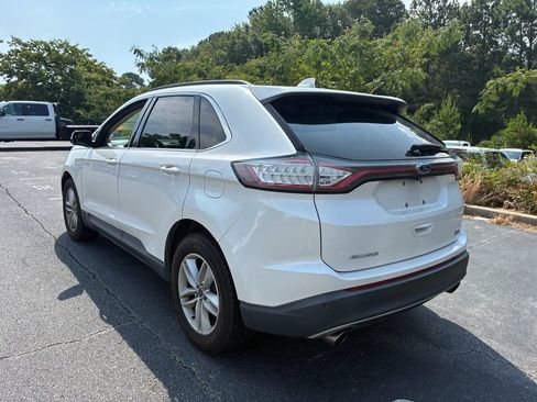 Used 2018 Ford Edge SEL w/ Equipment Group 201A FWD image 4