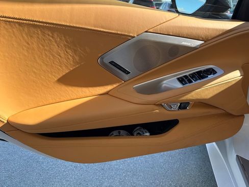 Used 2022 Chevrolet Corvette Stingray Premium Conv w/ Z51 Performance Package image 12