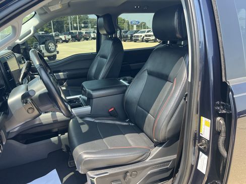Used 2024 Ford F250 Lariat w/ Black Appearance Package AWD/4WD image 16