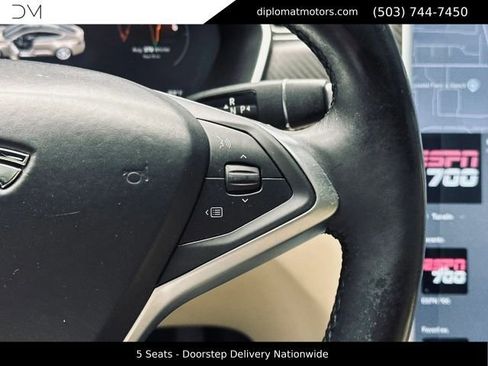 Used 2015 Tesla Model S 70D AWD/4WD image 30
