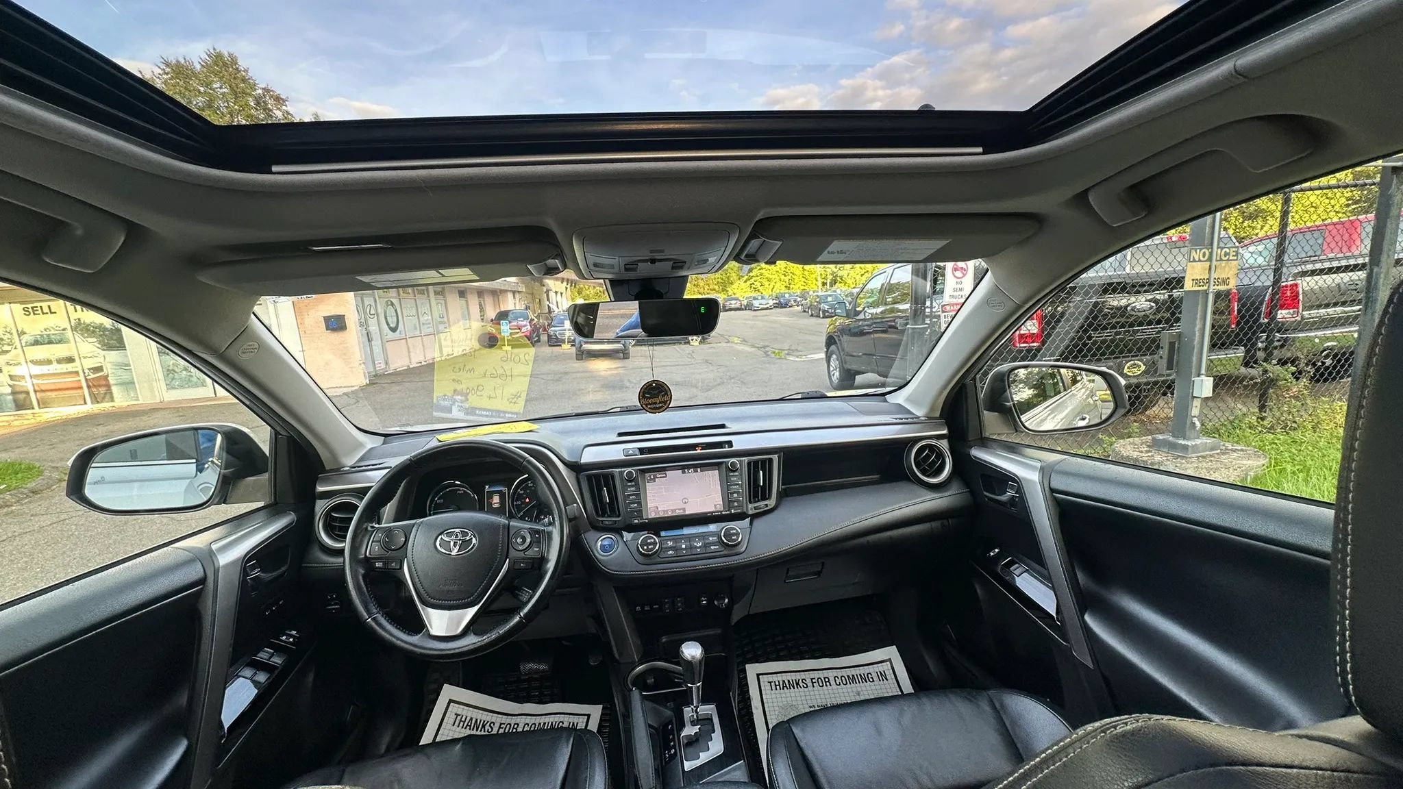 Used 2016 Toyota RAV4 Limited w/ Advanced Technology Package AWD/4WD image 31