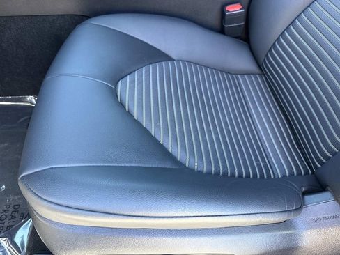 Used 2024 Toyota Camry SE image 26