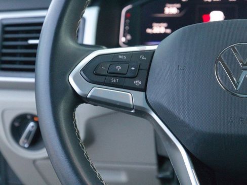 Used 2022 Volkswagen Atlas SE image 18