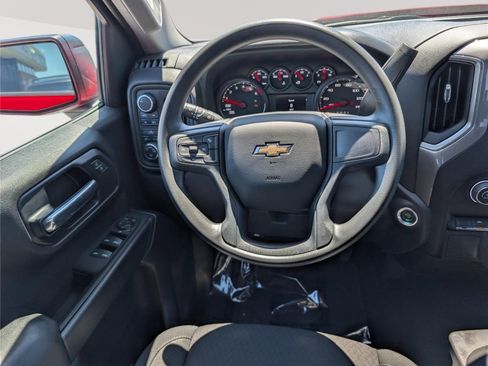 Used 2022 Chevrolet Silverado 1500 Custom AWD/4WD image 17