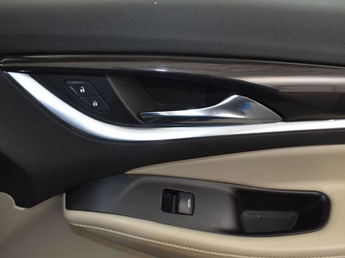 Used 2018 Buick Enclave Essence image 23