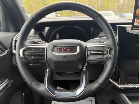 New 2026 GMC Acadia Elevation w/ Black Edition AWD/4WD image 17