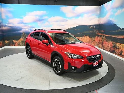 Used 2023 Subaru Crosstrek 2.0i Premium image 1