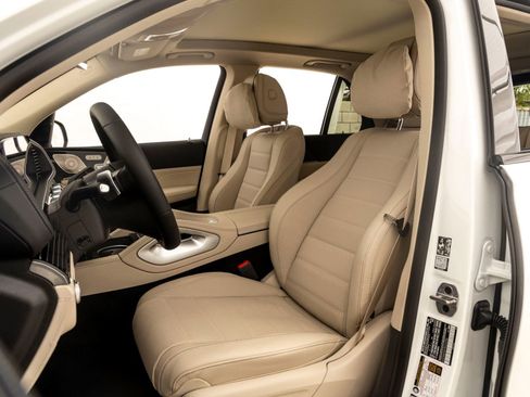 New 2026 Mercedes-Benz GLE 580 4MATIC image 13