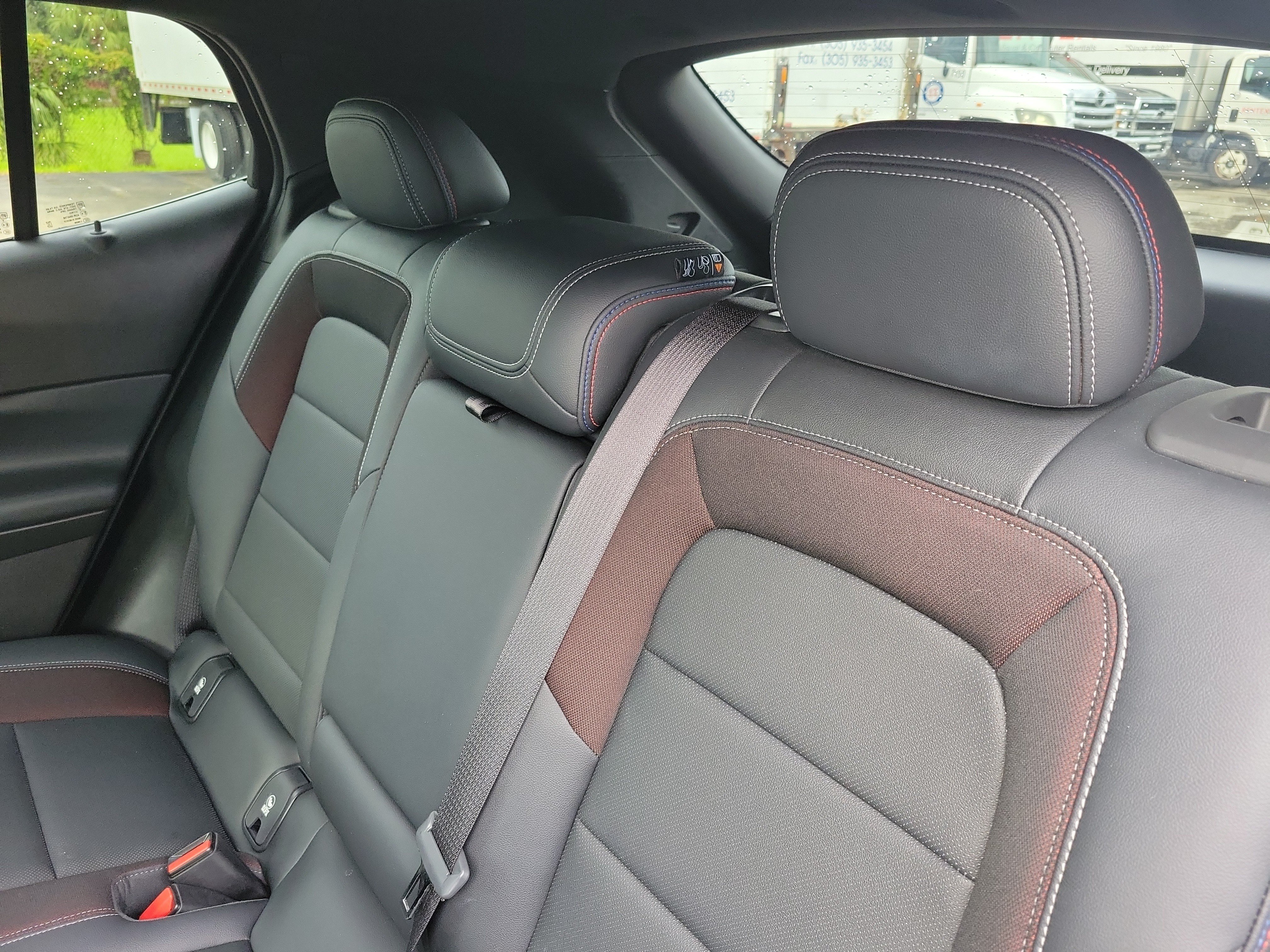 Used 2024 Chevrolet Equinox EV RS FWD image 13