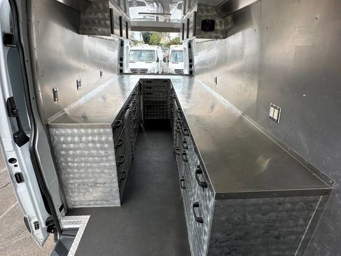 Used 2019 Mercedes-Benz Sprinter 4x4 170 image 16