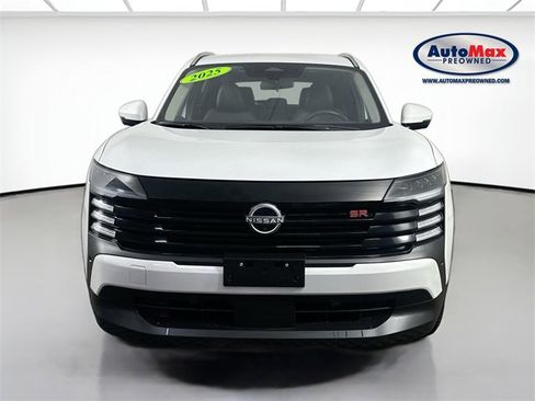 Used 2025 Nissan Kicks SR image 6