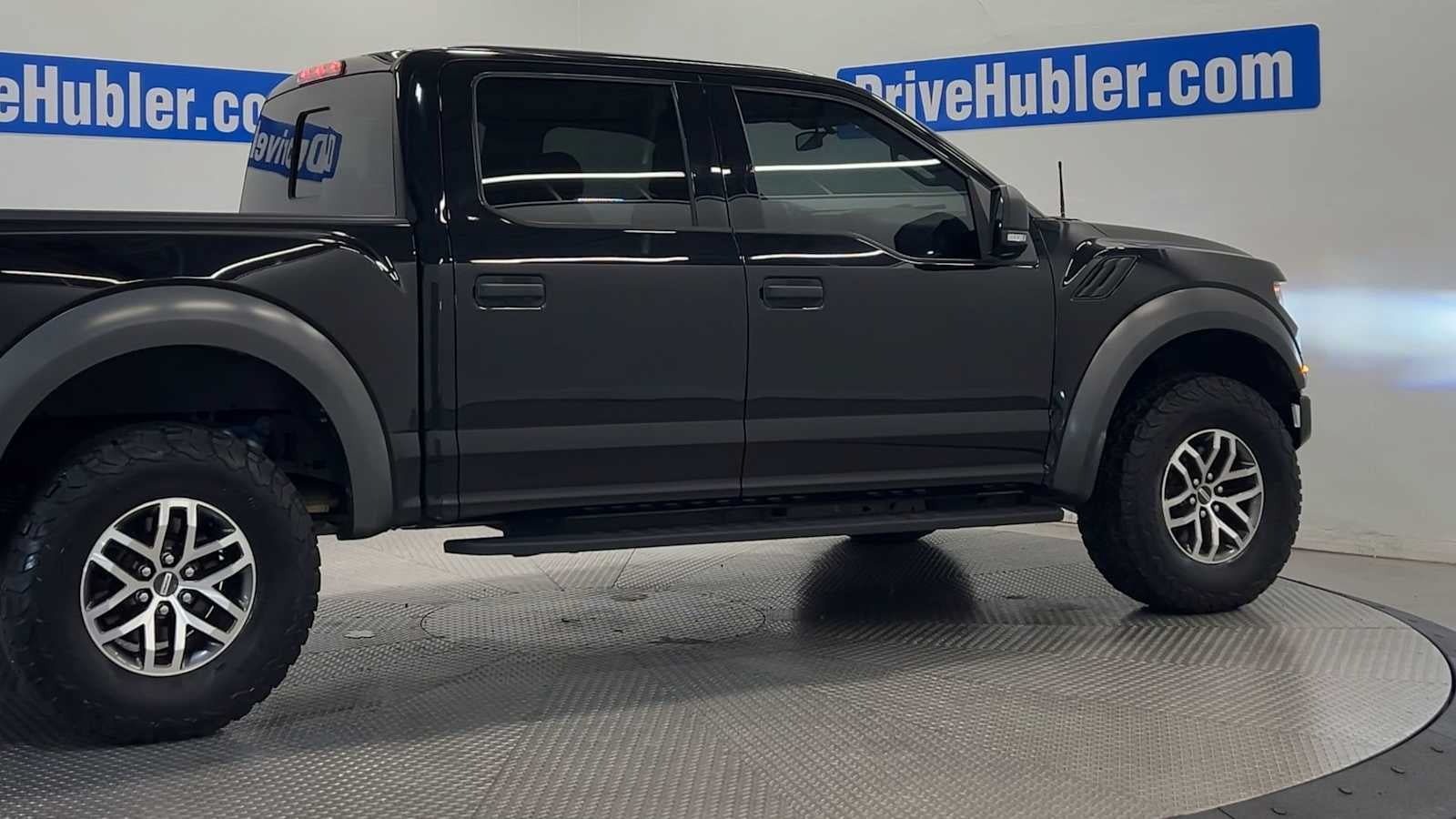 Used 2017 Ford F150 Raptor w/ Equipment Group 801A Mid AWD/4WD image 4