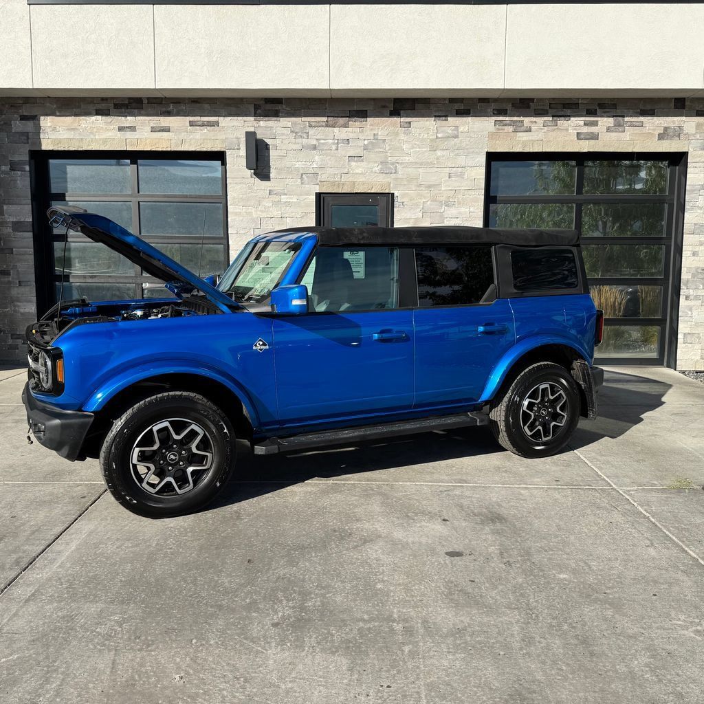 Used 2022 Ford Bronco Outer Banks AWD/4WD image 24