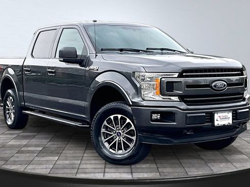 Used 2018 Ford F150 XLT w/ Equipment Group 302A Luxury AWD/4WD image 3