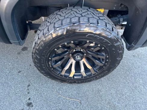 Used 2024 GMC Sierra 1500 AT4X image 52