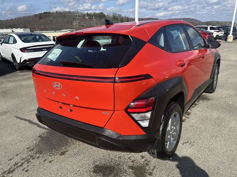 Used 2025 Hyundai Kona SE image 10